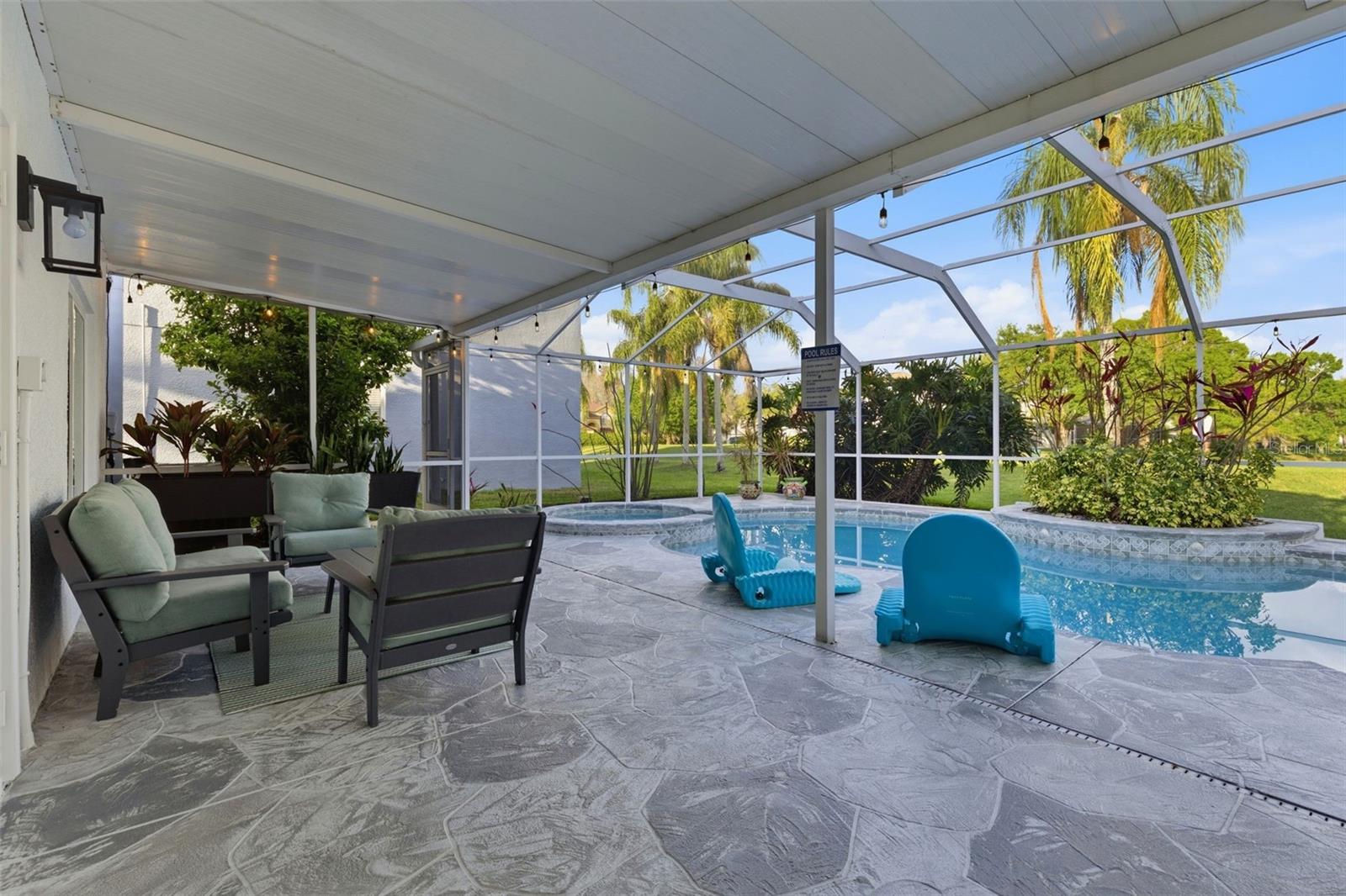 Image 22 of 51 For 19408 Sandy Springs Circle