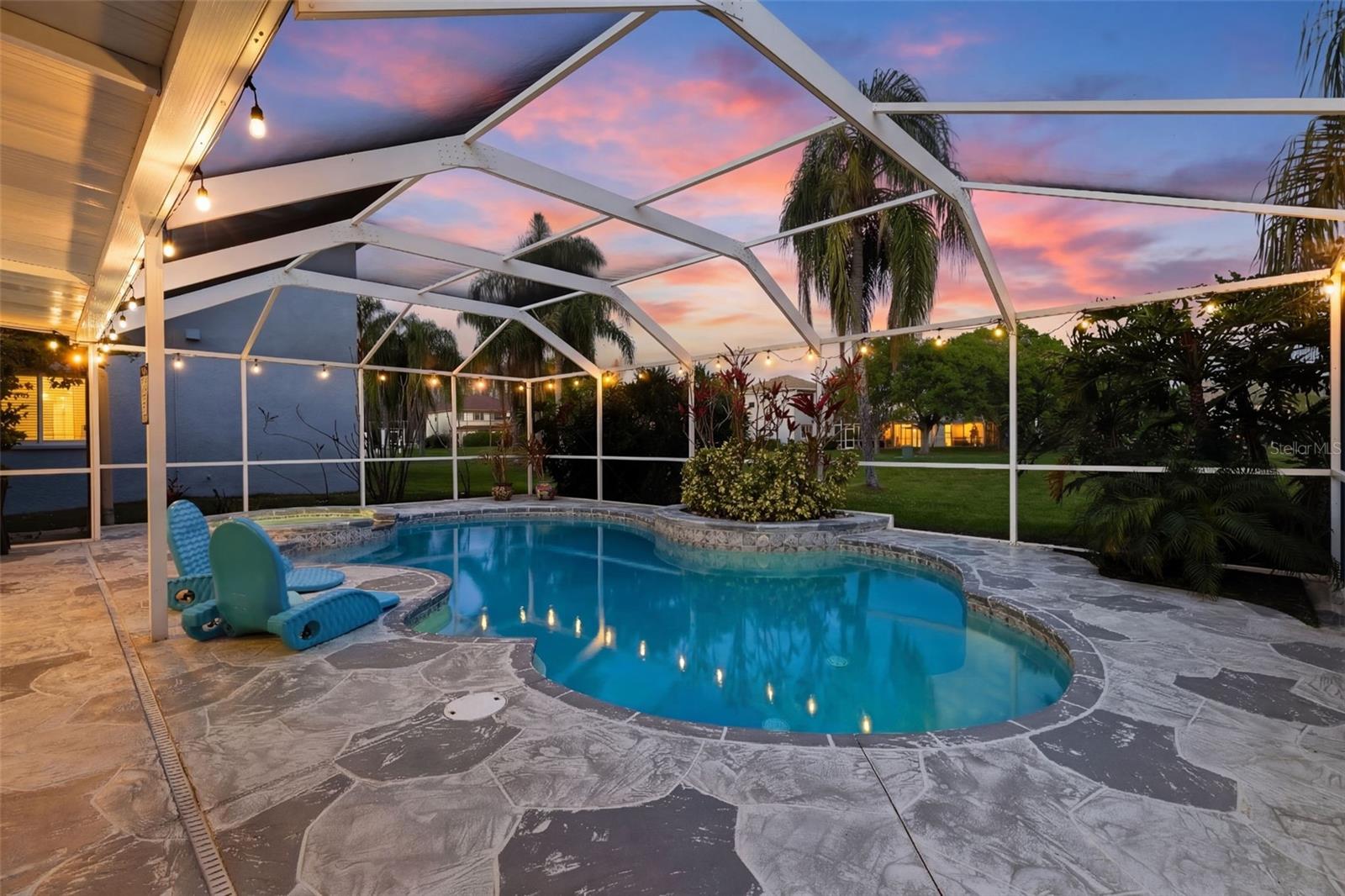 Image 27 of 51 For 19408 Sandy Springs Circle