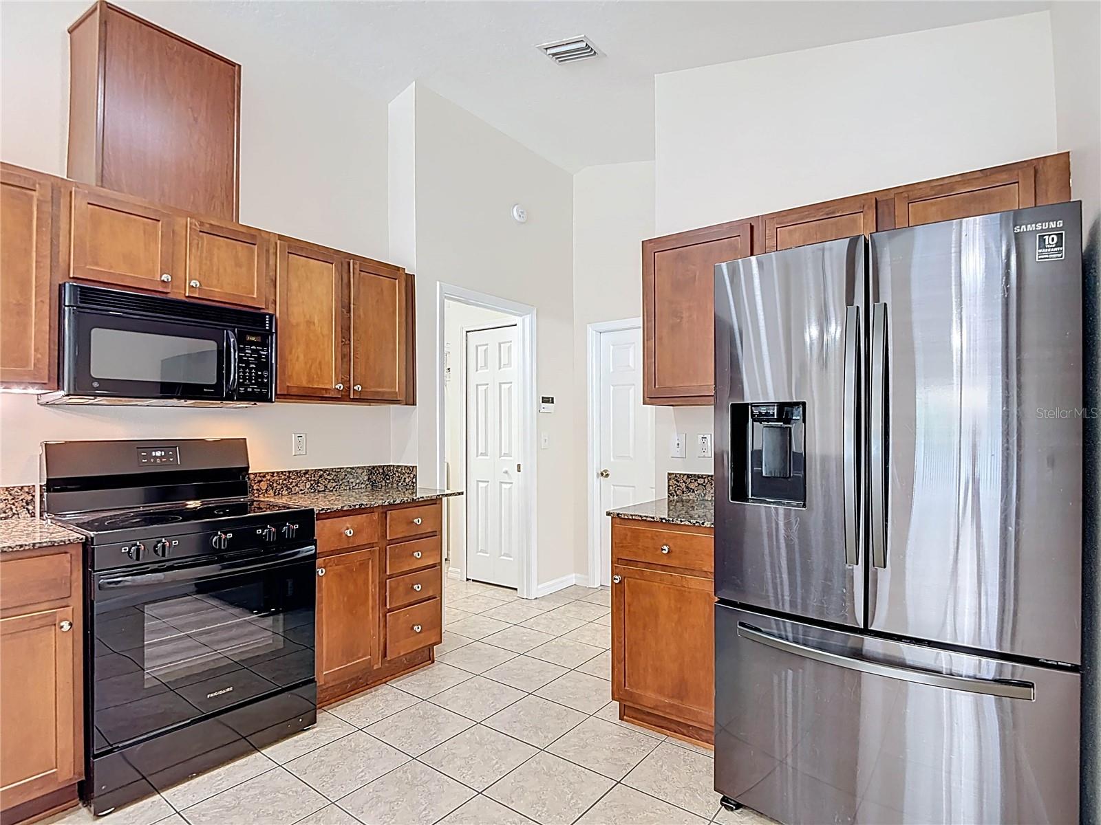 Image 23 of 59 For 18129 Portside Street