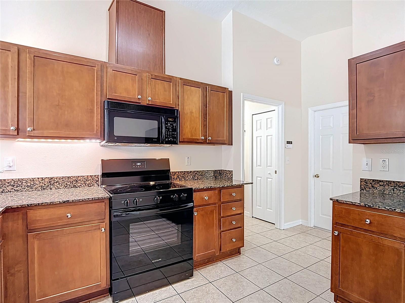 Image 24 of 59 For 18129 Portside Street