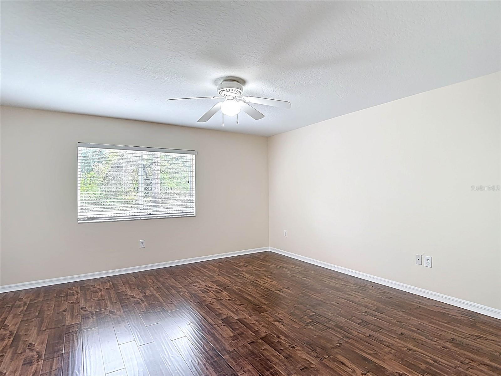 Image 27 of 59 For 18129 Portside Street