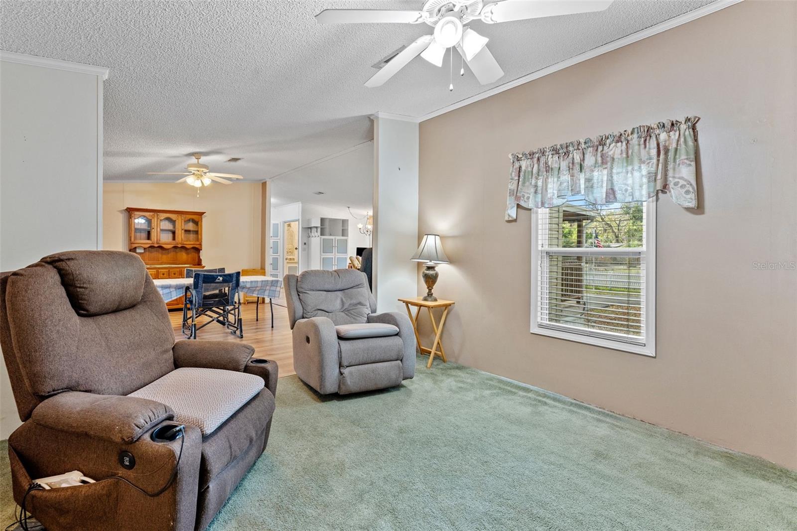 Image 14 of 54 For 9633 Jim Street