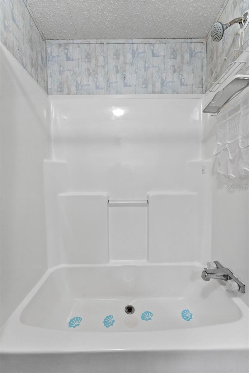 Image 25 of 54 For 9633 Jim Street