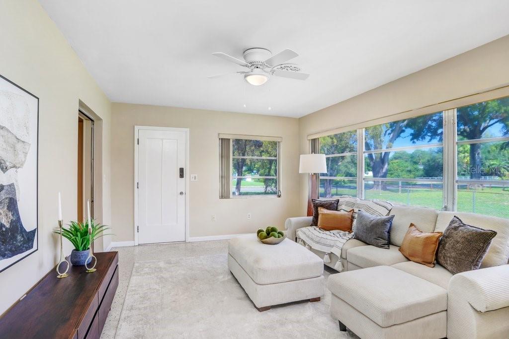 Image 13 of 39 For 1600 Pinewood Drive