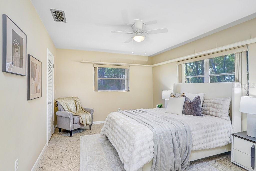 Image 14 of 39 For 1600 Pinewood Drive