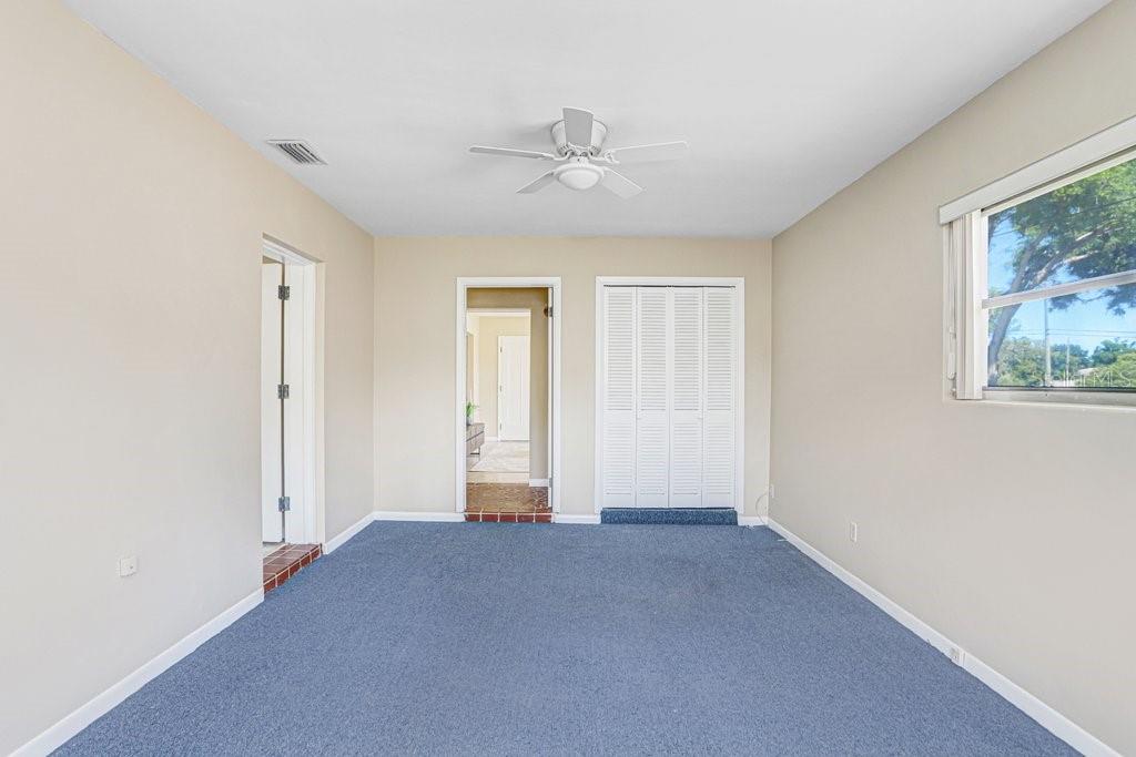 Image 23 of 39 For 1600 Pinewood Drive