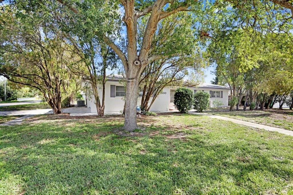 Image 28 of 39 For 1600 Pinewood Drive