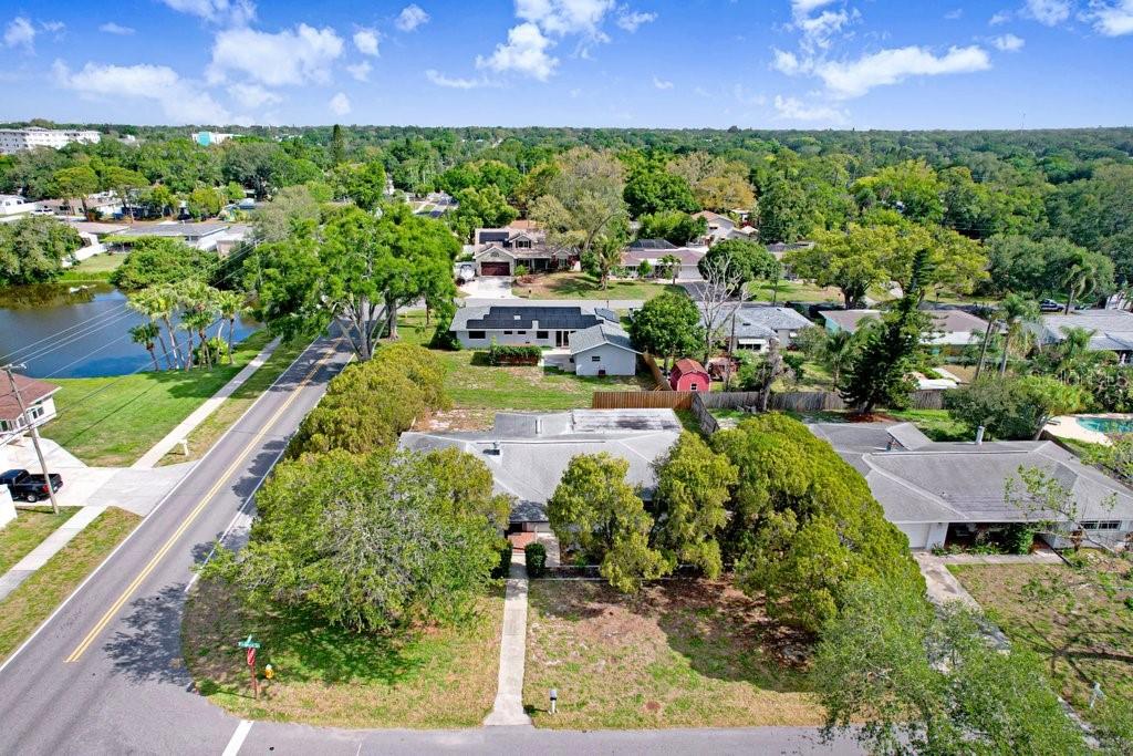 Image 33 of 39 For 1600 Pinewood Drive