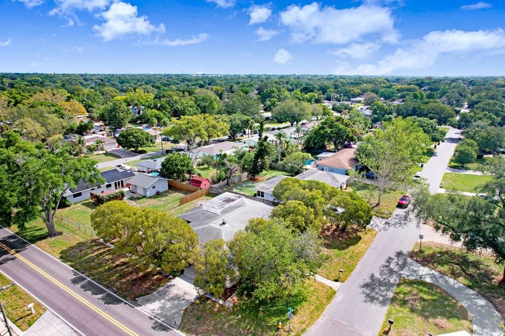 Image 34 of 39 For 1600 Pinewood Drive