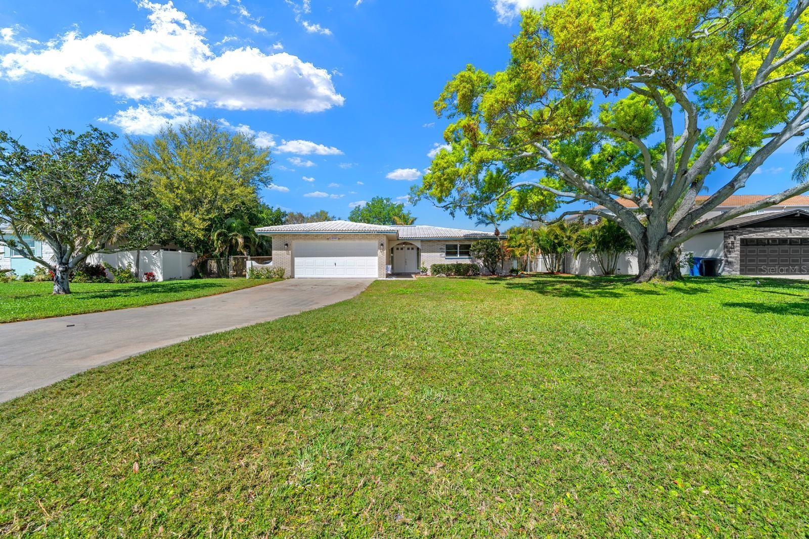 Image 30 of 35 For 4540 Bayshore Boulevard Ne