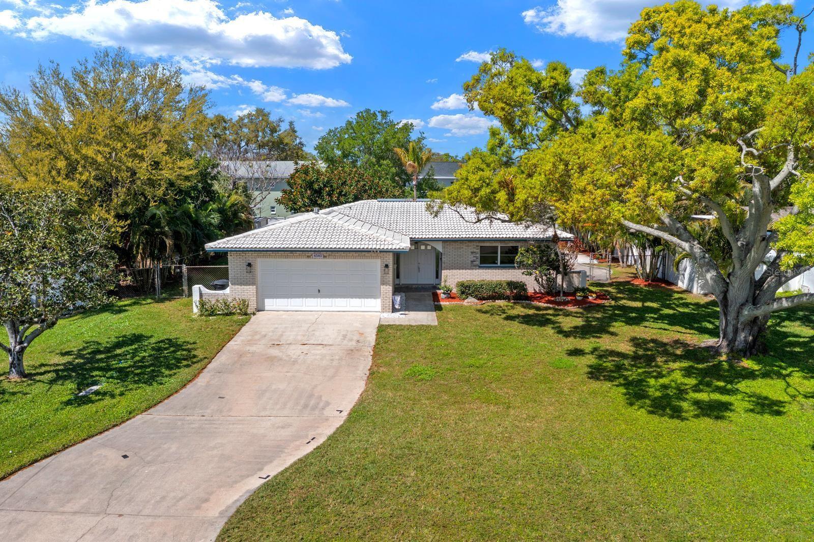 Image 31 of 35 For 4540 Bayshore Boulevard Ne