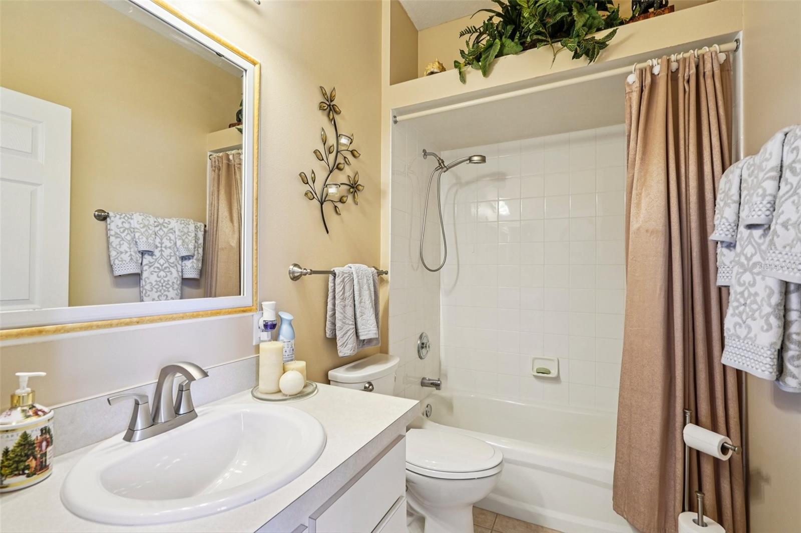 Image 18 of 24 For 5535 23rd Place