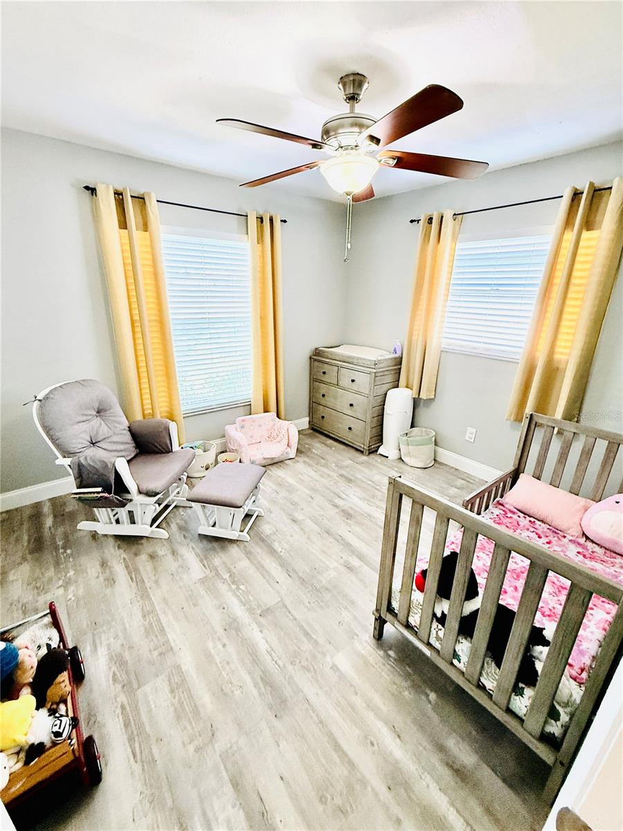 Image 19 of 33 For 14337 Diplomat Drive