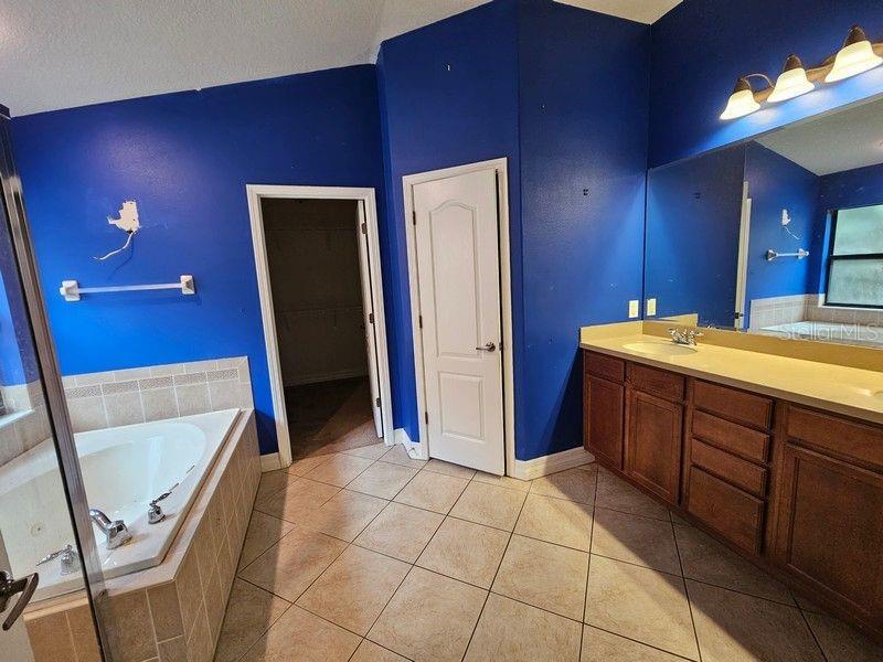 Image 11 of 42 For 10820 Rain Lilly Pass