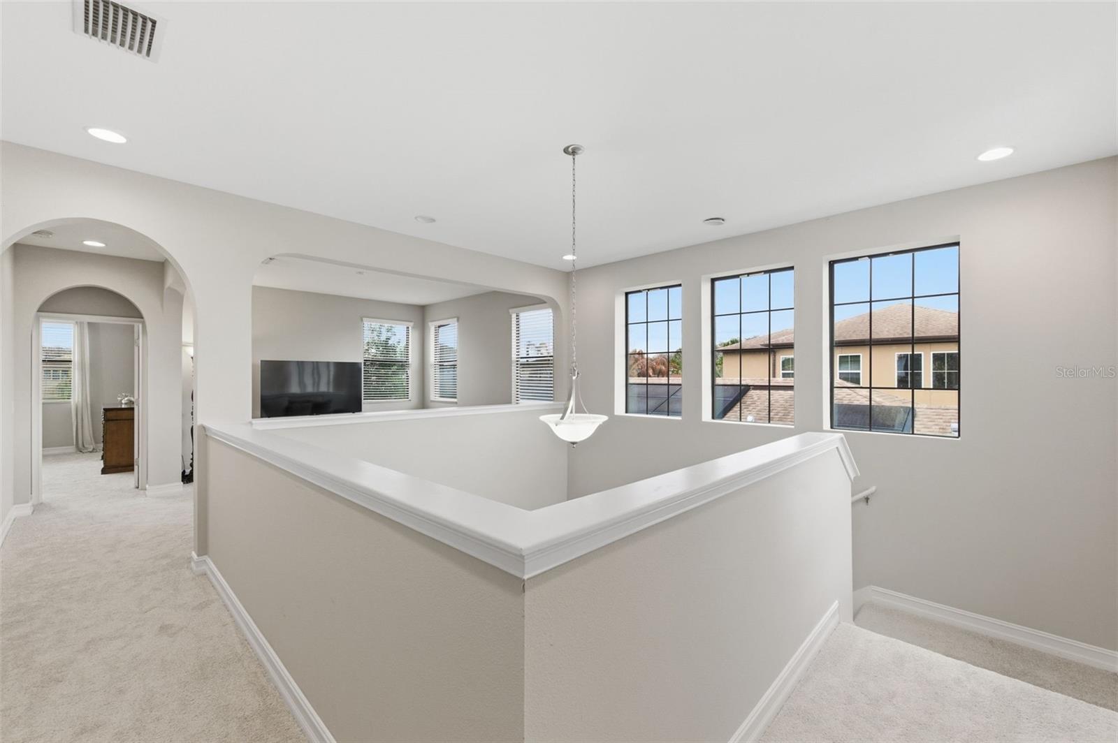 Listing photo id 21 for 29211 Perilli Place