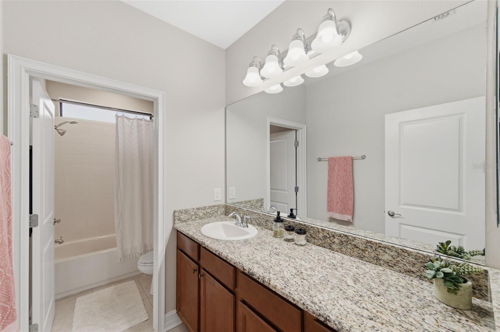 Listing photo id 32 for 29211 Perilli Place