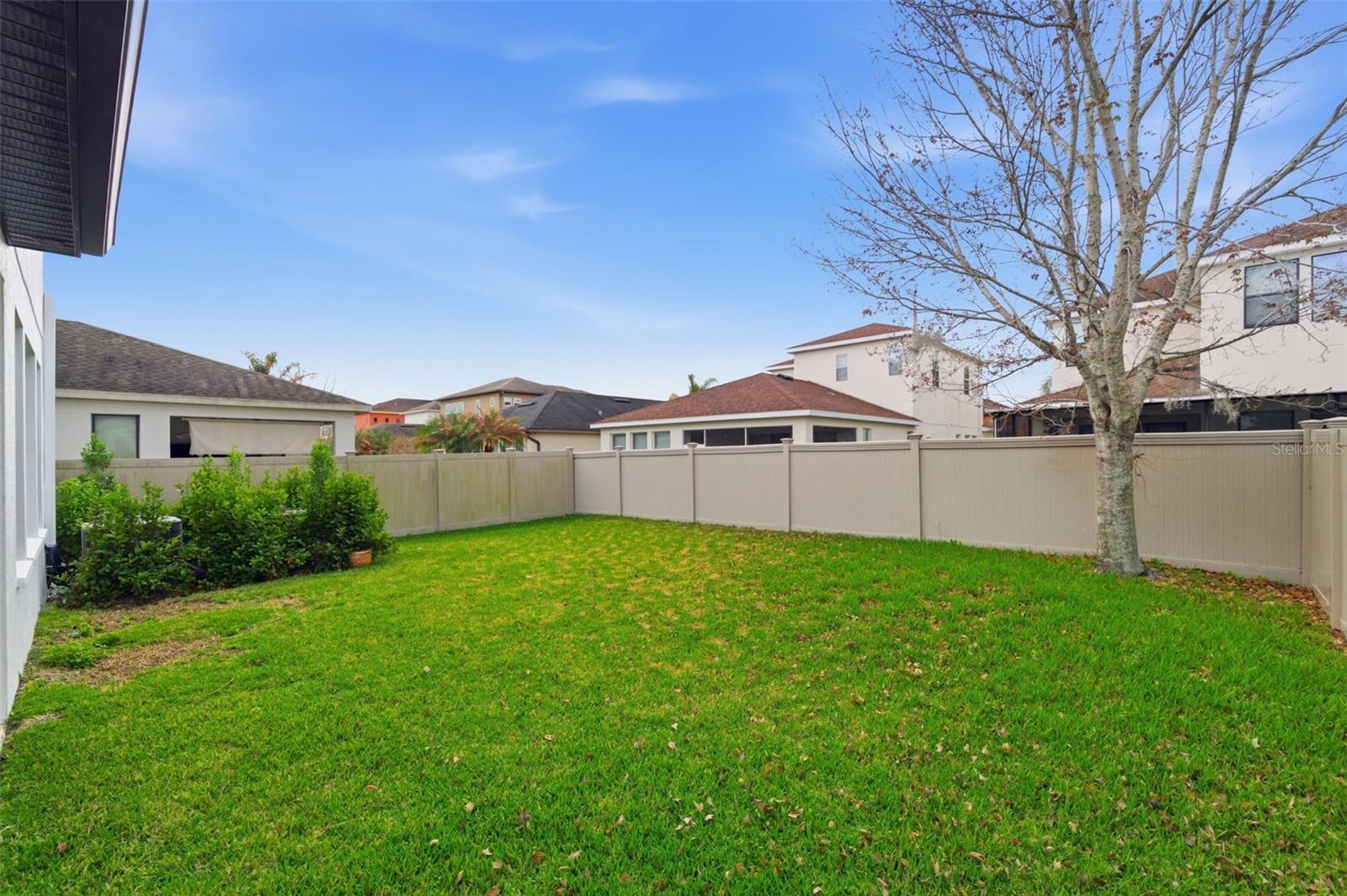 Listing photo id 35 for 29211 Perilli Place