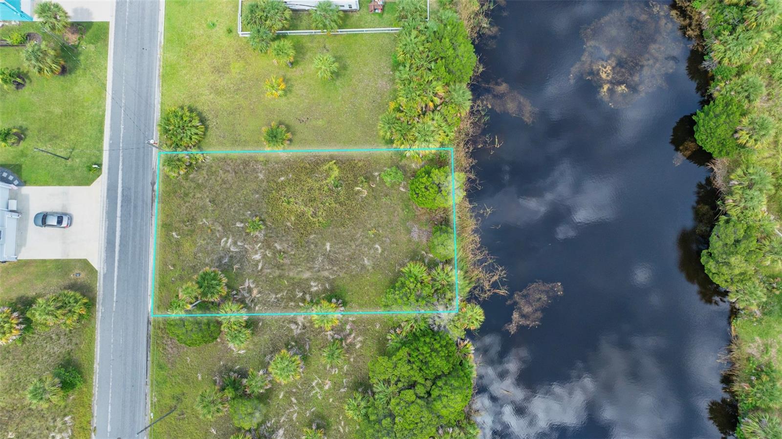 Image 3 of 9 For 3304 Rose Arbor Drive