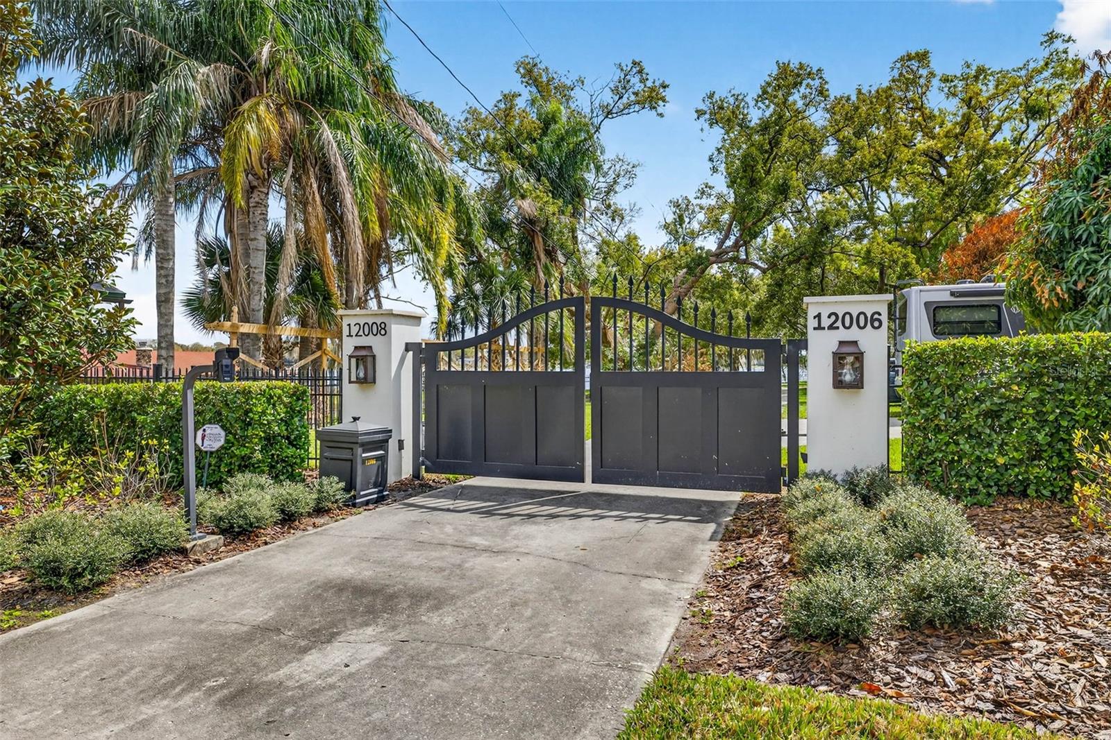 Image 14 of 76 For 12010 Hardaman Place