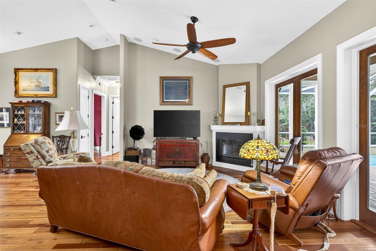 Image 24 of 76 For 12010 Hardaman Place