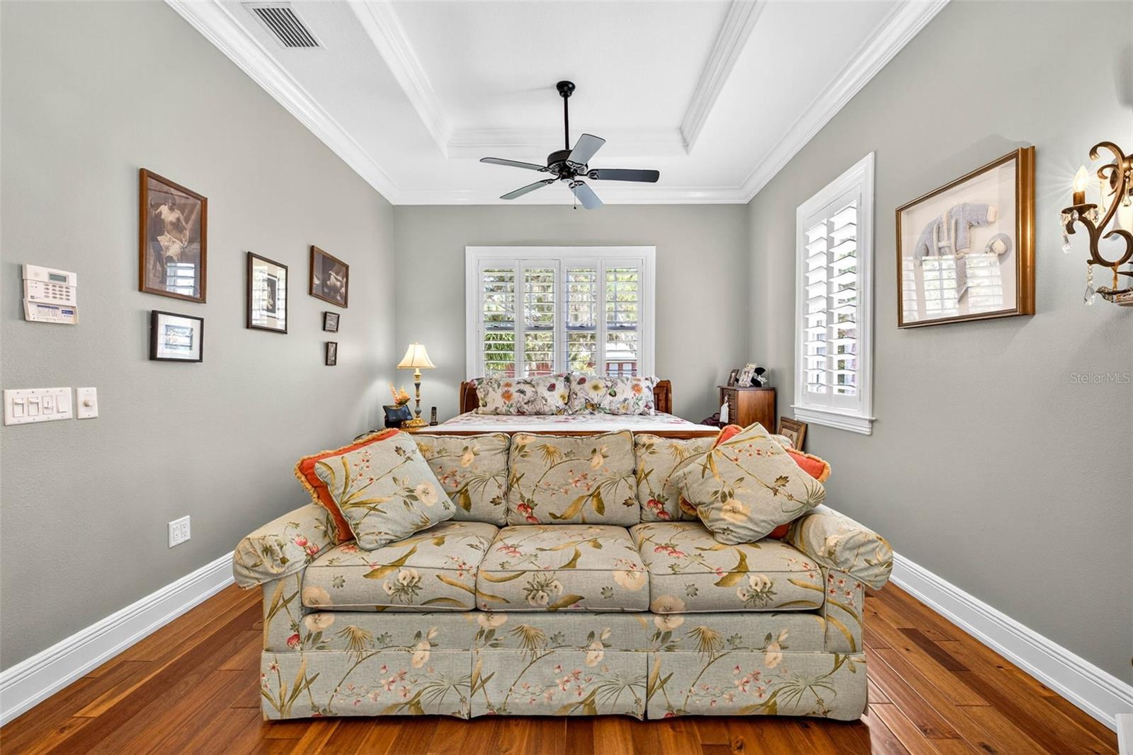 Image 46 of 76 For 12010 Hardaman Place