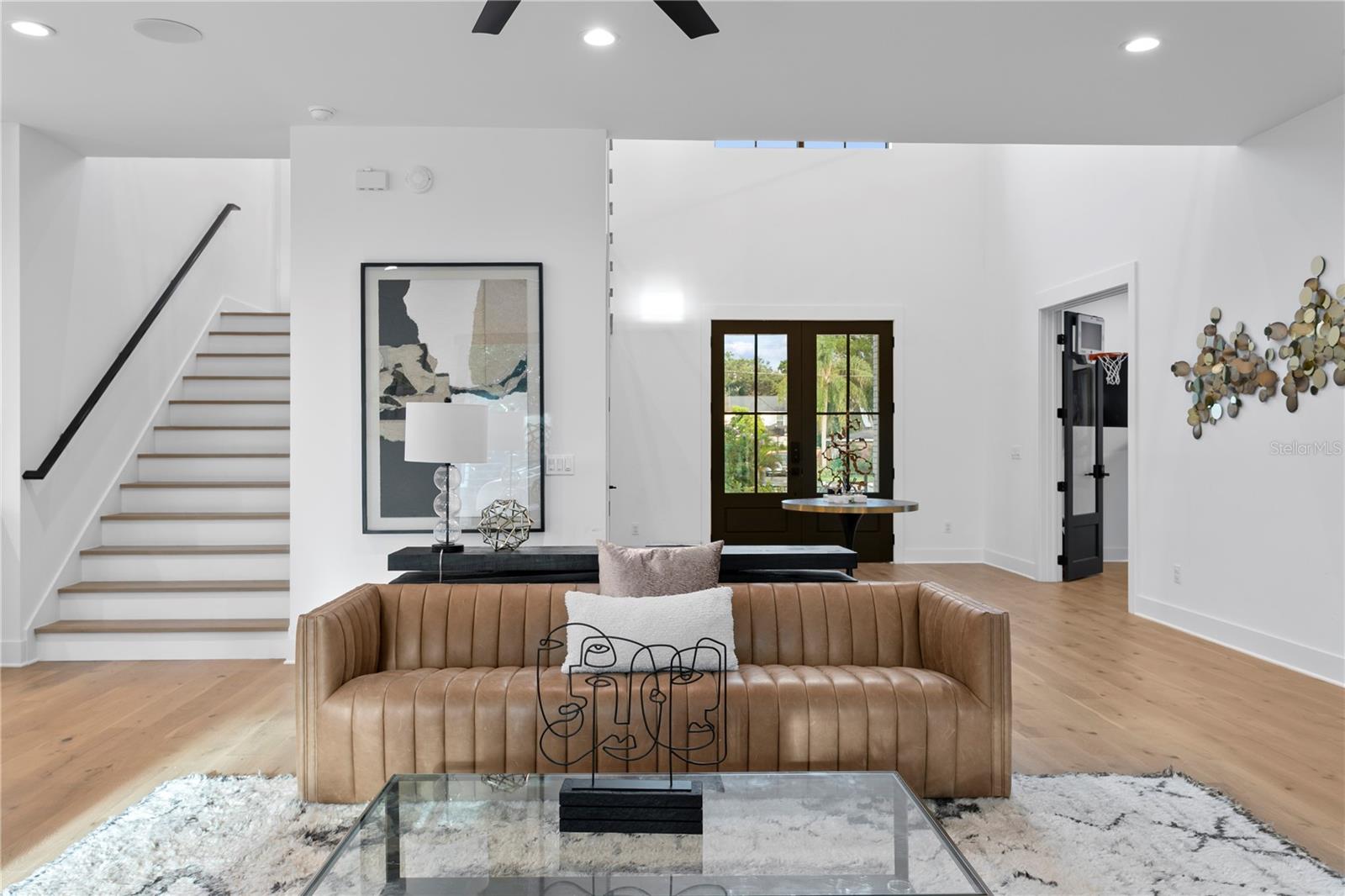 Image 12 of 98 For 3007 West Shore Boulevard