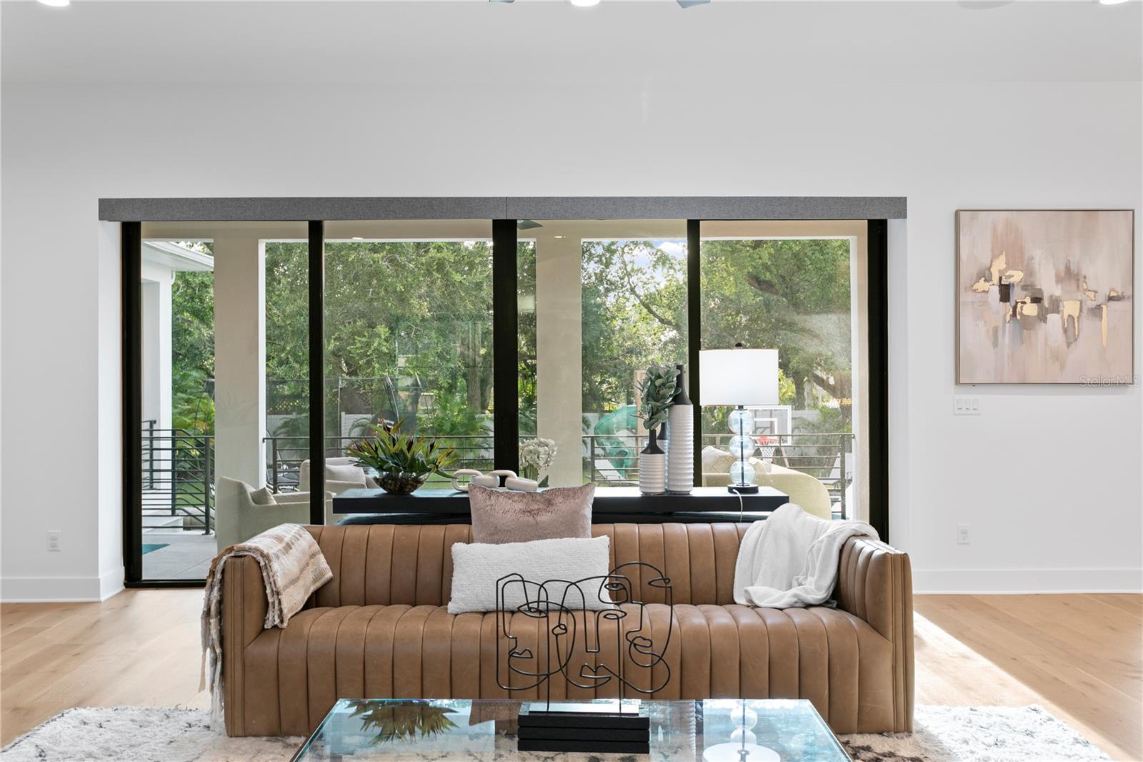 Image 13 of 98 For 3007 West Shore Boulevard