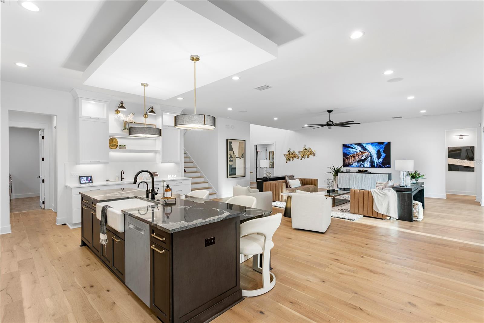 Image 21 of 98 For 3007 West Shore Boulevard