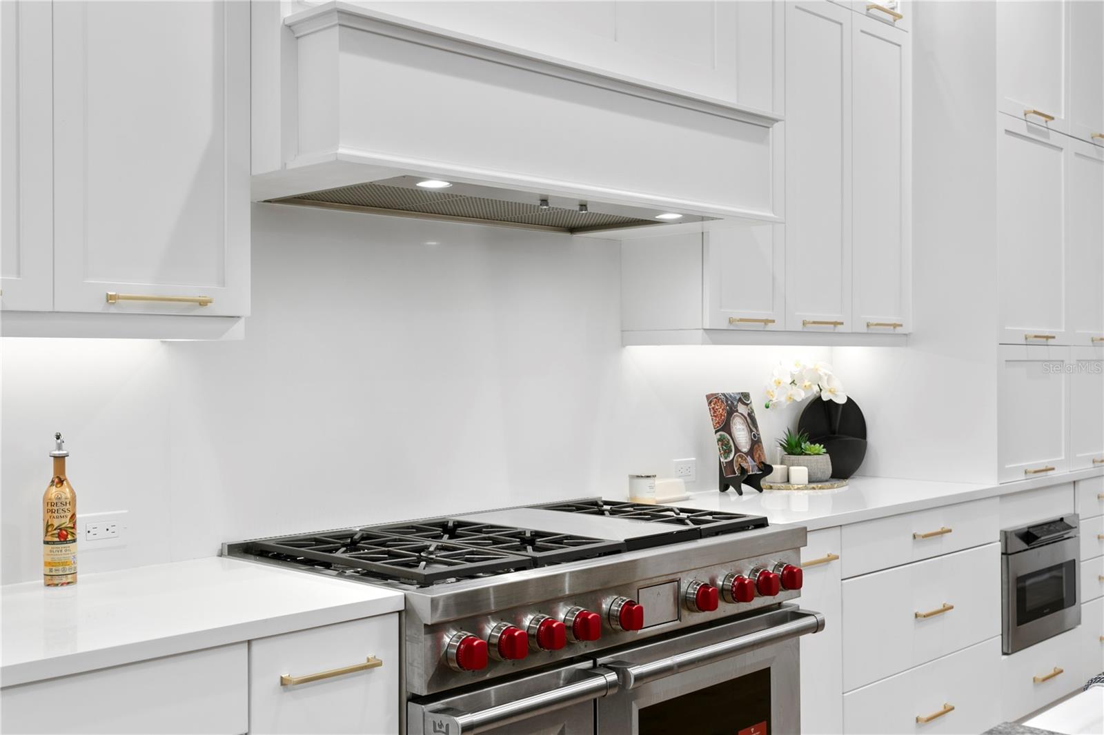 Image 23 of 98 For 3007 West Shore Boulevard