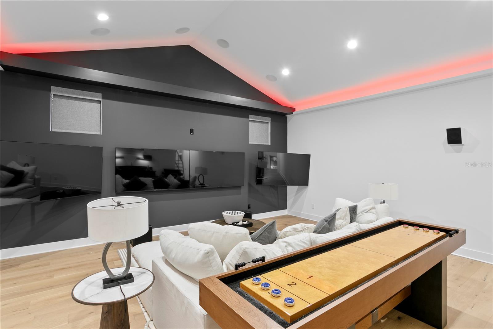 Image 37 of 98 For 3007 West Shore Boulevard