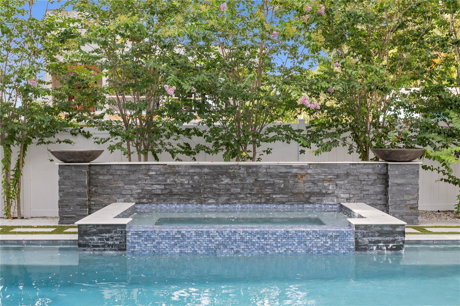 Image 70 of 98 For 3007 West Shore Boulevard