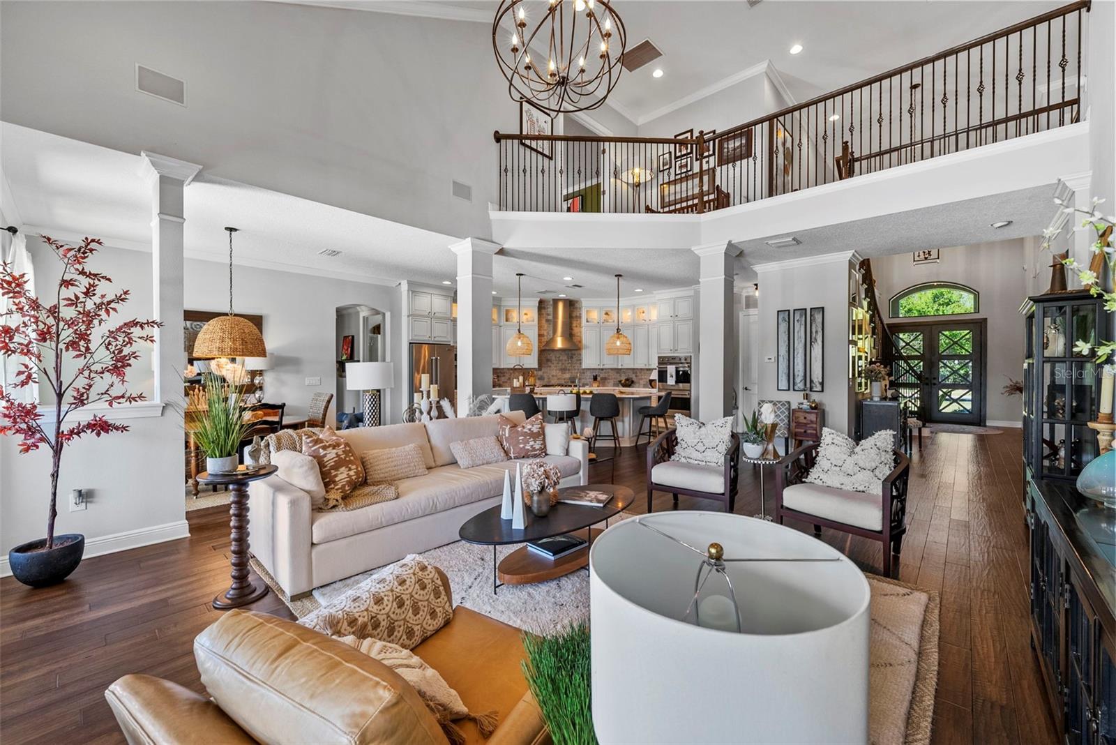 Listing photo id 9 for 9235 Tillinghast Drive