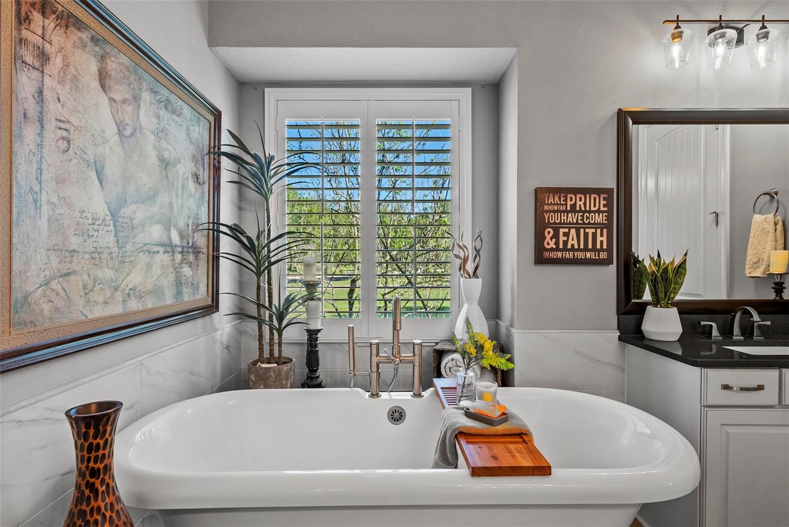 Listing photo id 22 for 9235 Tillinghast Drive