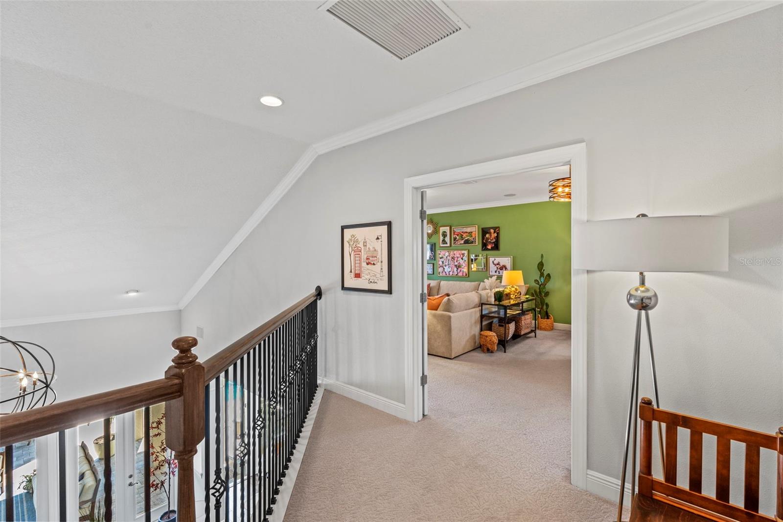 Listing photo id 25 for 9235 Tillinghast Drive