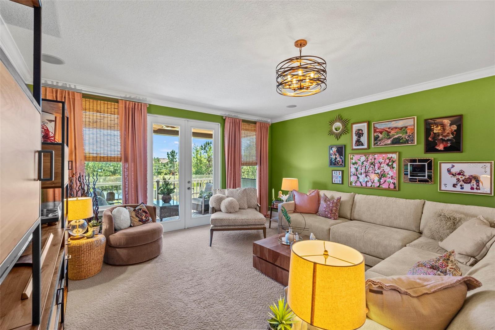 Listing photo id 29 for 9235 Tillinghast Drive