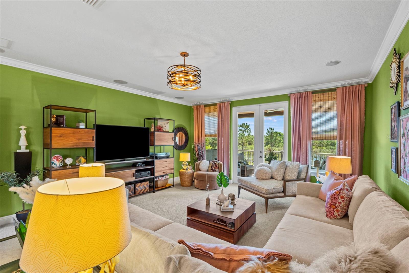 Listing photo id 30 for 9235 Tillinghast Drive