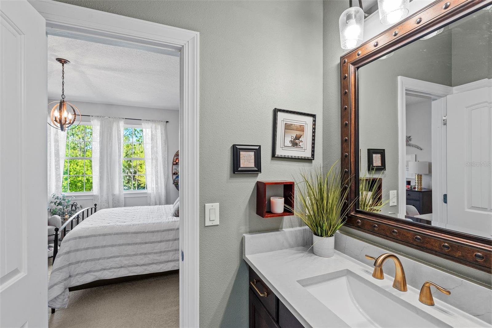 Listing photo id 38 for 9235 Tillinghast Drive