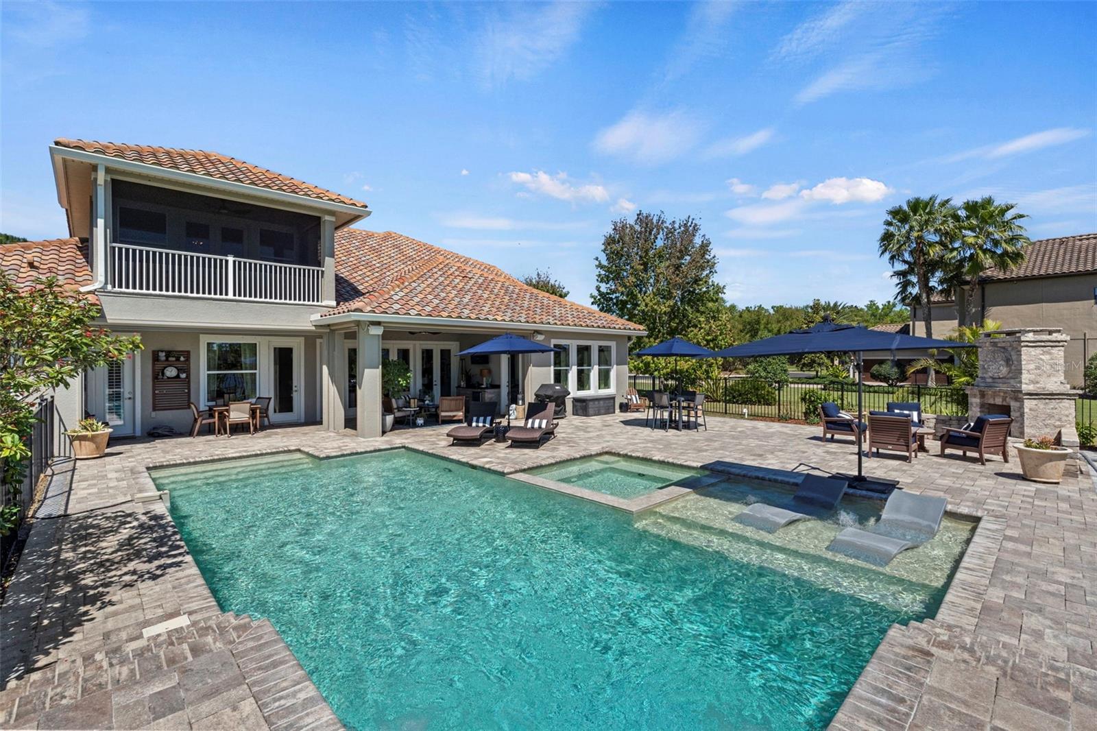 Listing photo id 40 for 9235 Tillinghast Drive