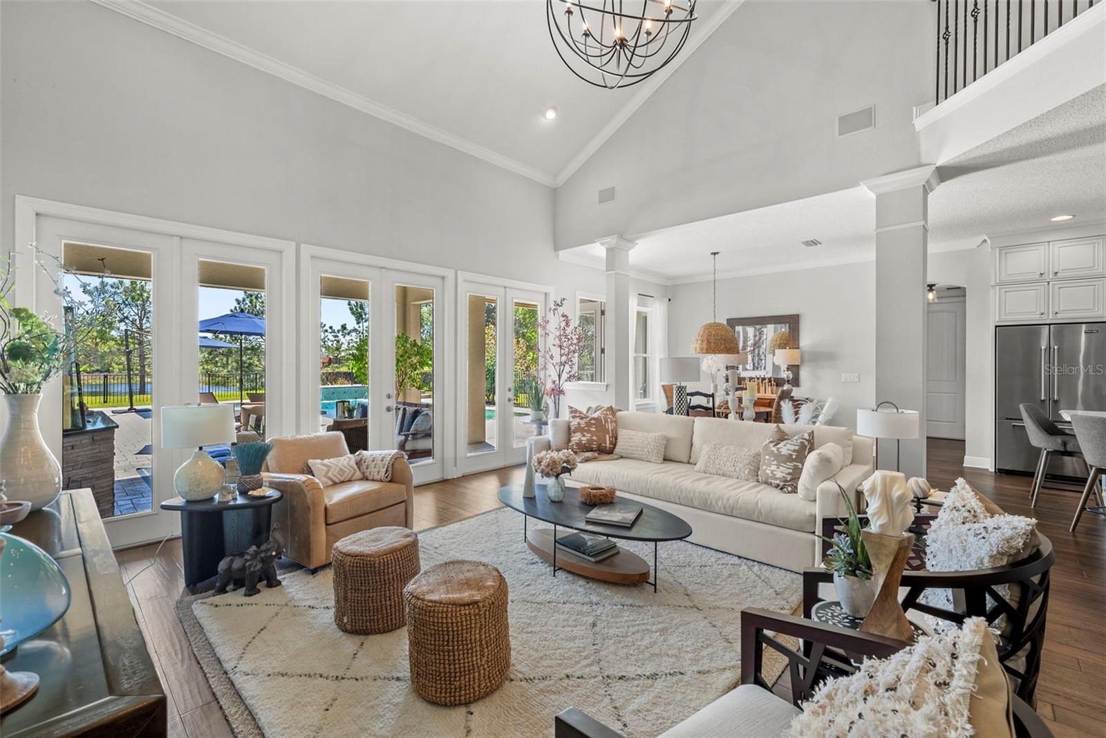 Listing photo id 7 for 9235 Tillinghast Drive