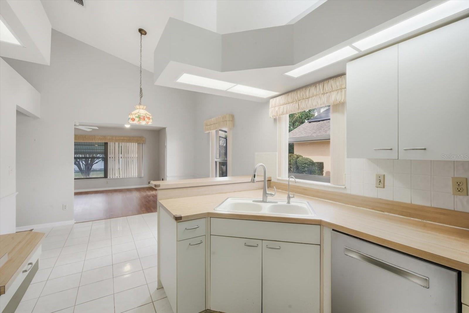 Image 18 of 31 For 302 Northway Drive