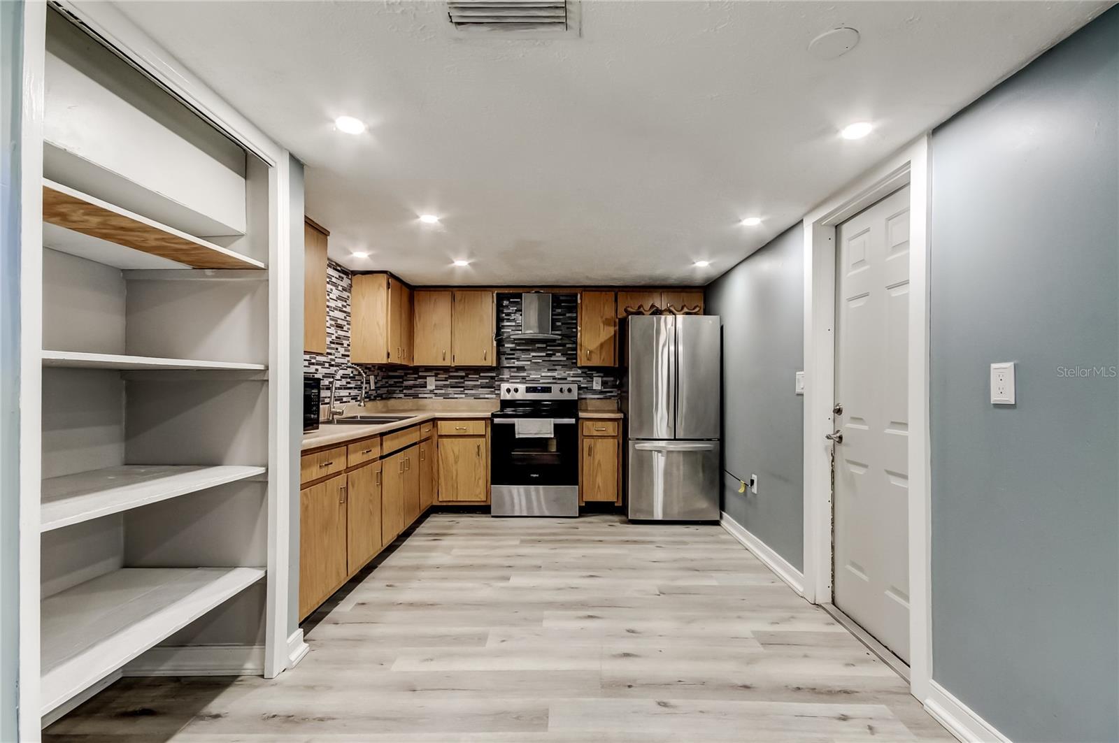 Image 9 of 25 For 10821 Candy Lane