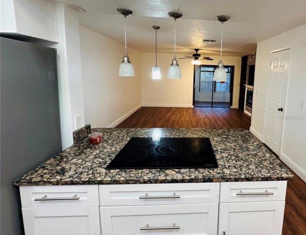 Image 3 of 7 For 4010 Pine Limb Court