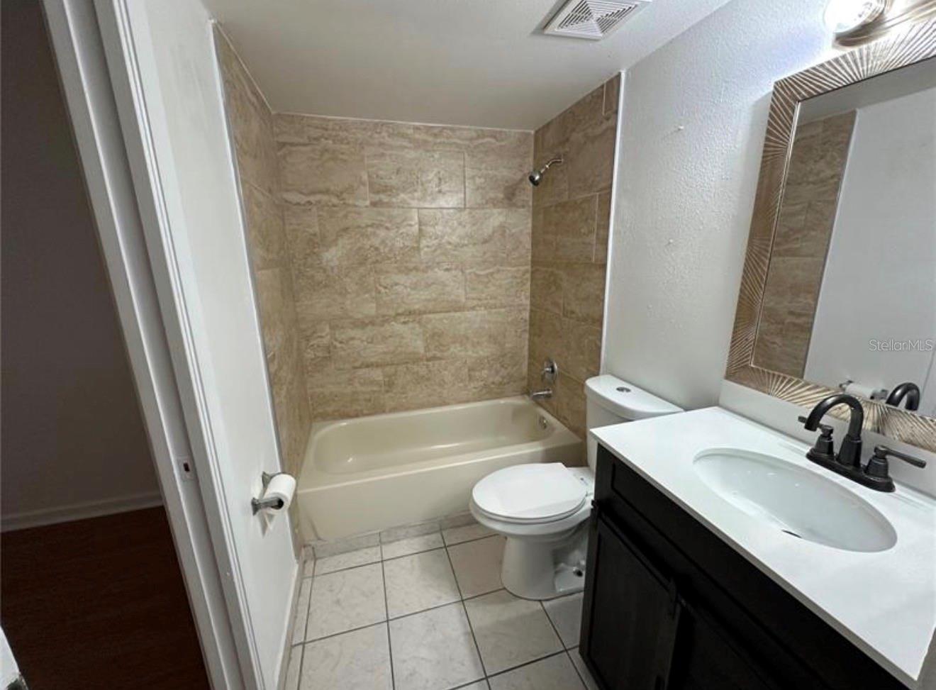 Image 7 of 7 For 4010 Pine Limb Court