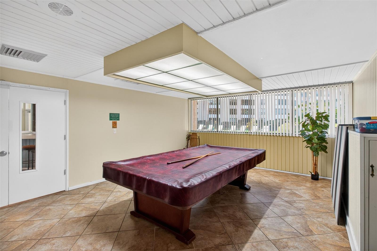 Image 22 of 48 For 2621 Cove Cay Drive 902