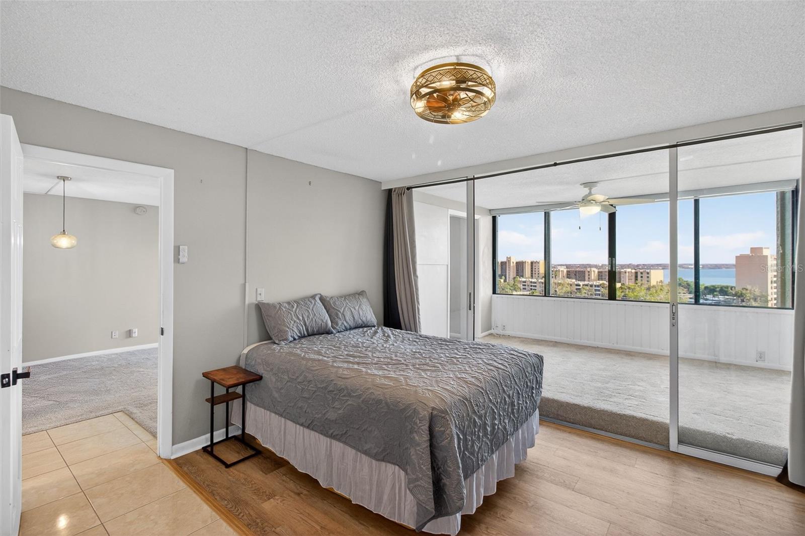 Image 27 of 48 For 2621 Cove Cay Drive 902