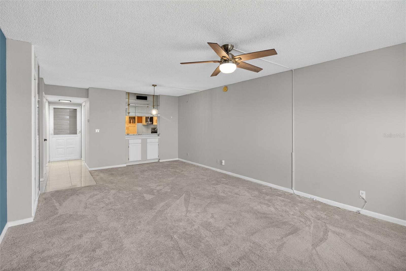 Image 37 of 48 For 2621 Cove Cay Drive 902