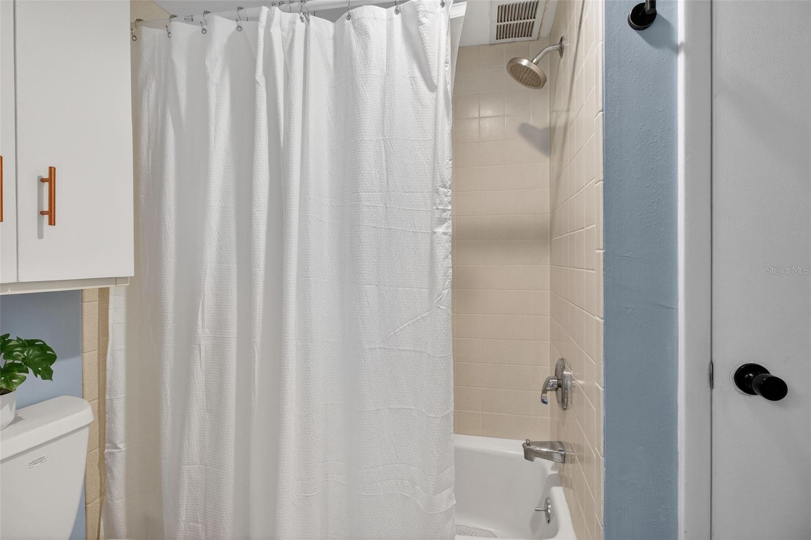 Image 39 of 48 For 2621 Cove Cay Drive 902