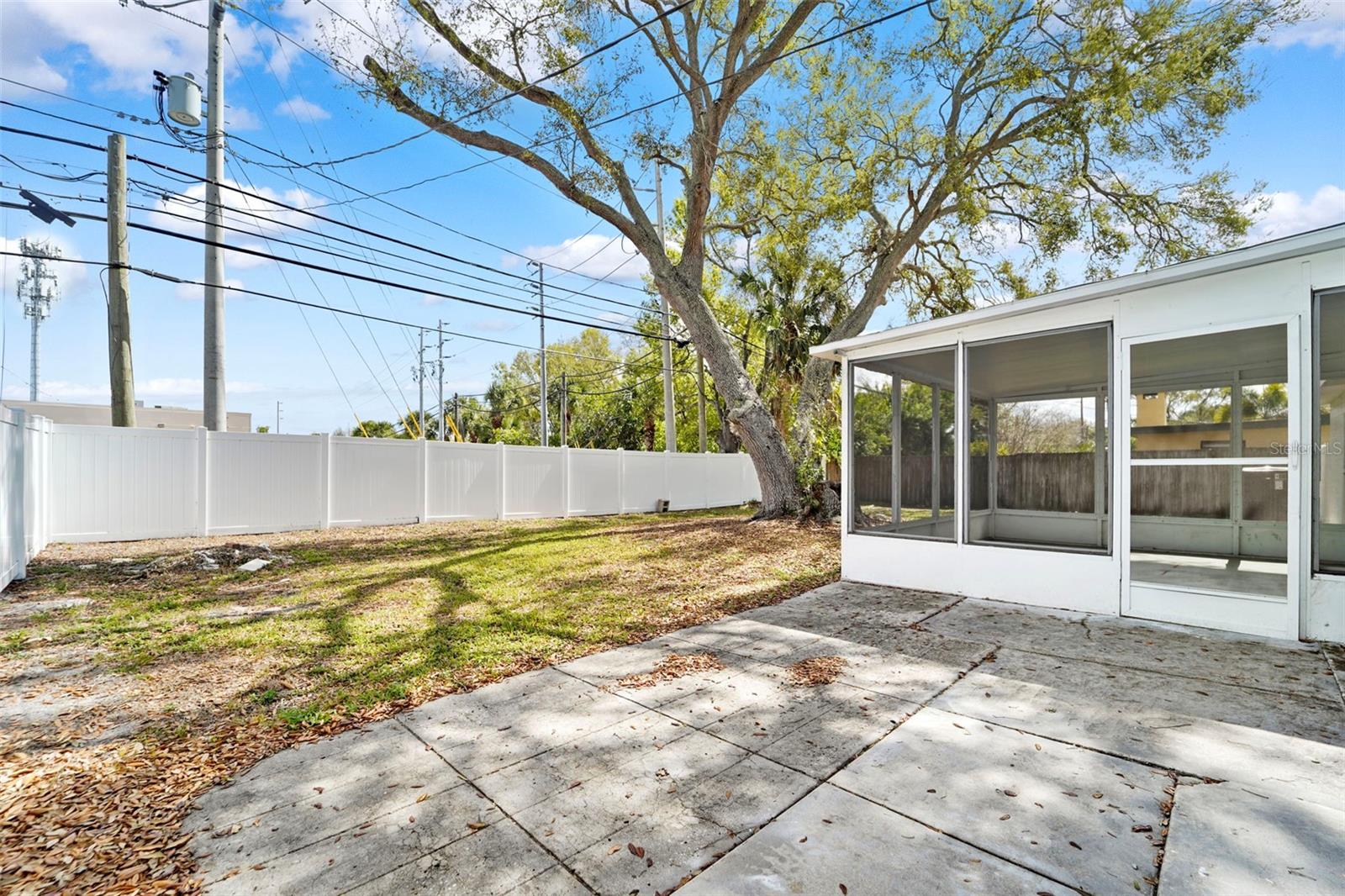 Image 15 of 27 For 215 36th Street Se