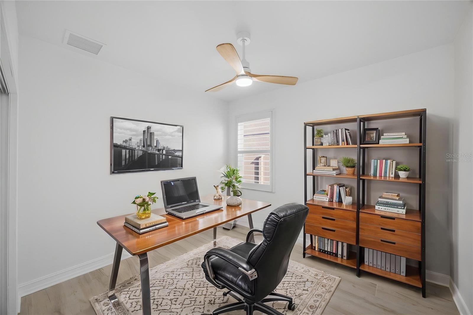 Listing photo id 12 for 29003 Trevi Place