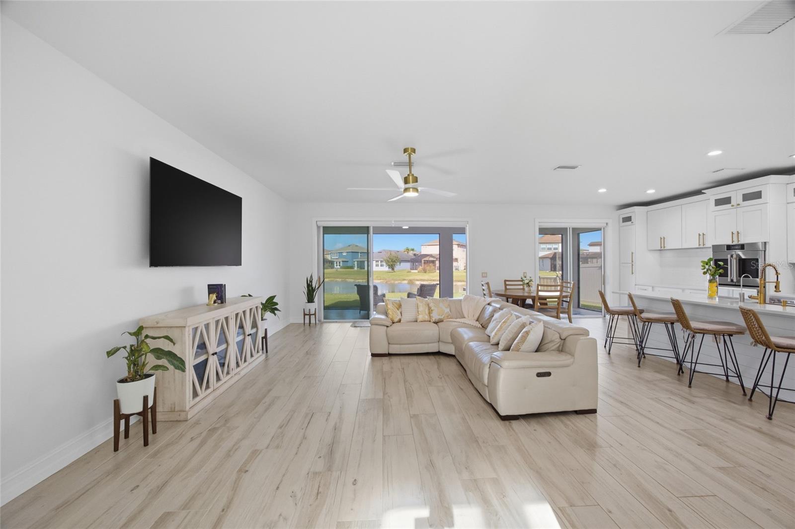 Listing photo id 6 for 29003 Trevi Place